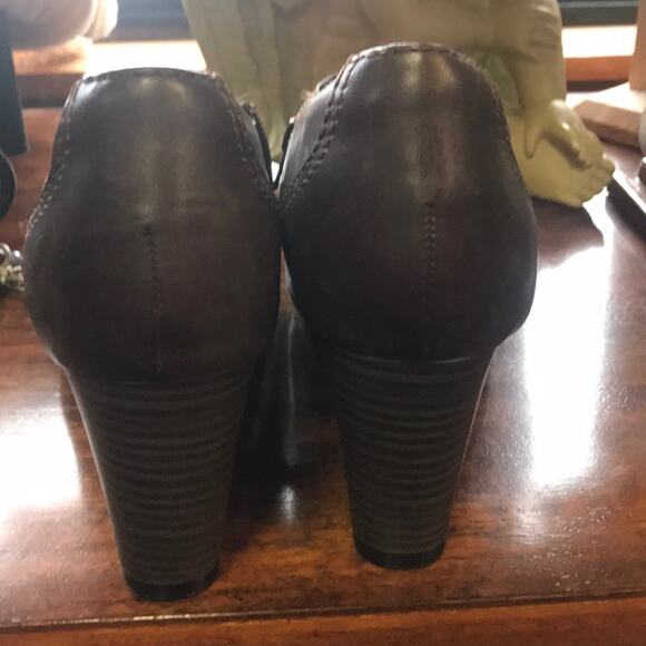 Clark’s shoes - Picture 4 of 8